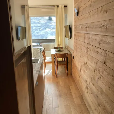 Appartement Tiny Avec Balcon Centre Casier Chauffe